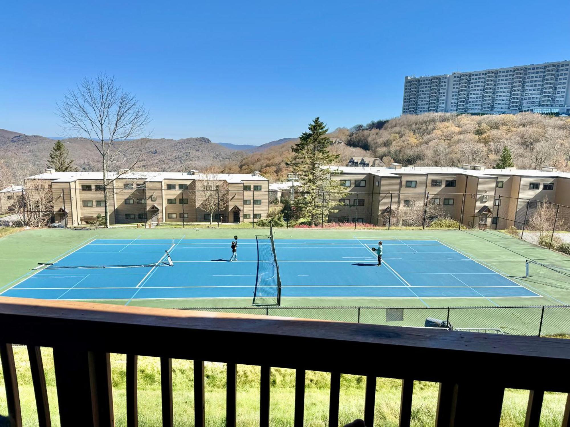 The Sugar Suite - Renovated With A View! Ac! Pool, Hot Tub, Sauna, Gym, Ev Sugar Mountain Buitenkant foto