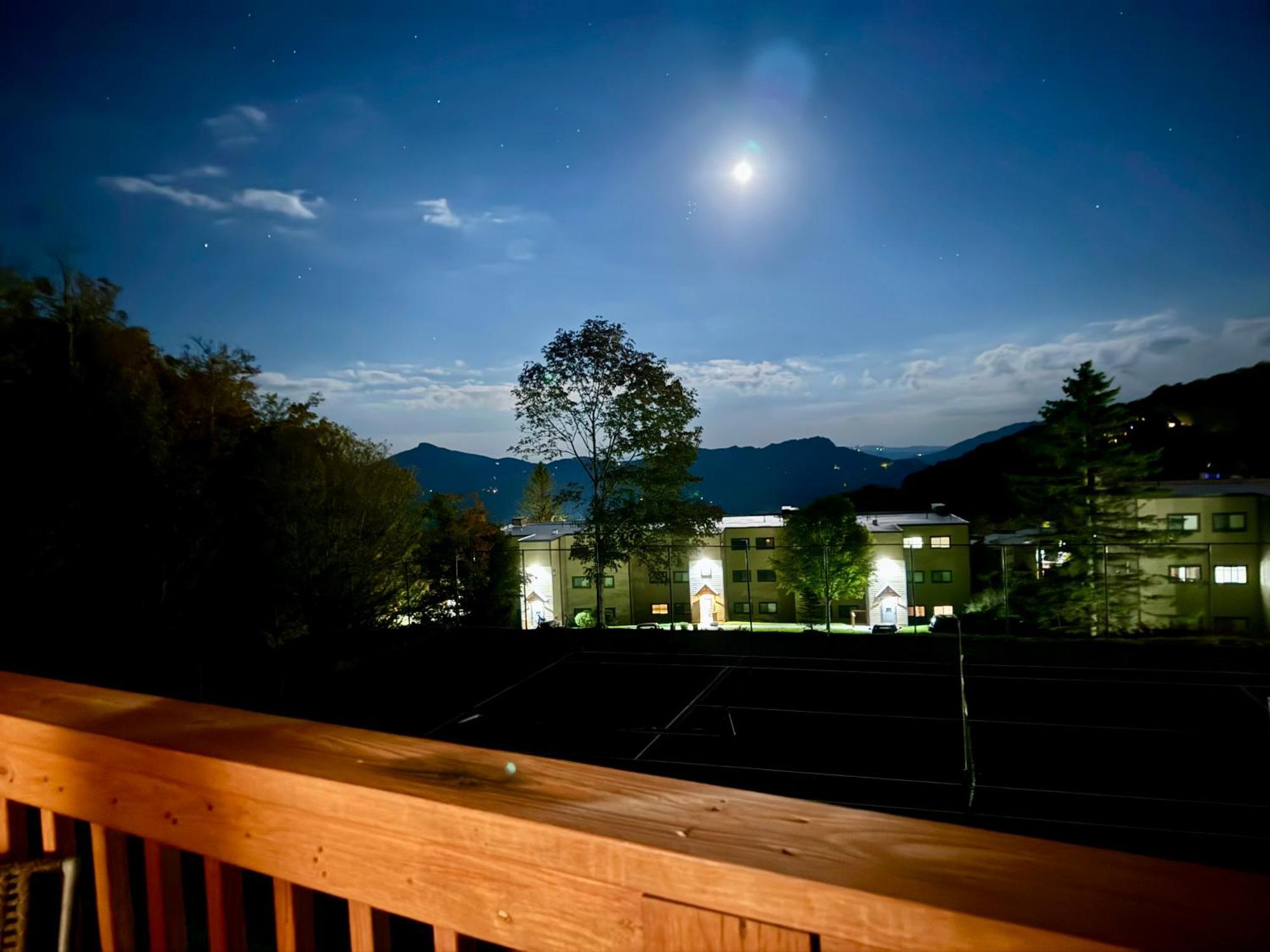 The Sugar Suite - Renovated With A View! Ac! Pool, Hot Tub, Sauna, Gym, Ev Sugar Mountain Buitenkant foto